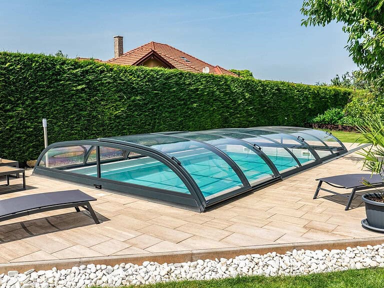 קירוי בריכה Zenith Low מבית Canopia by Palram